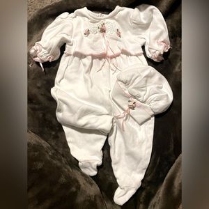 Vintage Little Things Mean a Lot baby girl pajama w/ hat and ribbon roses